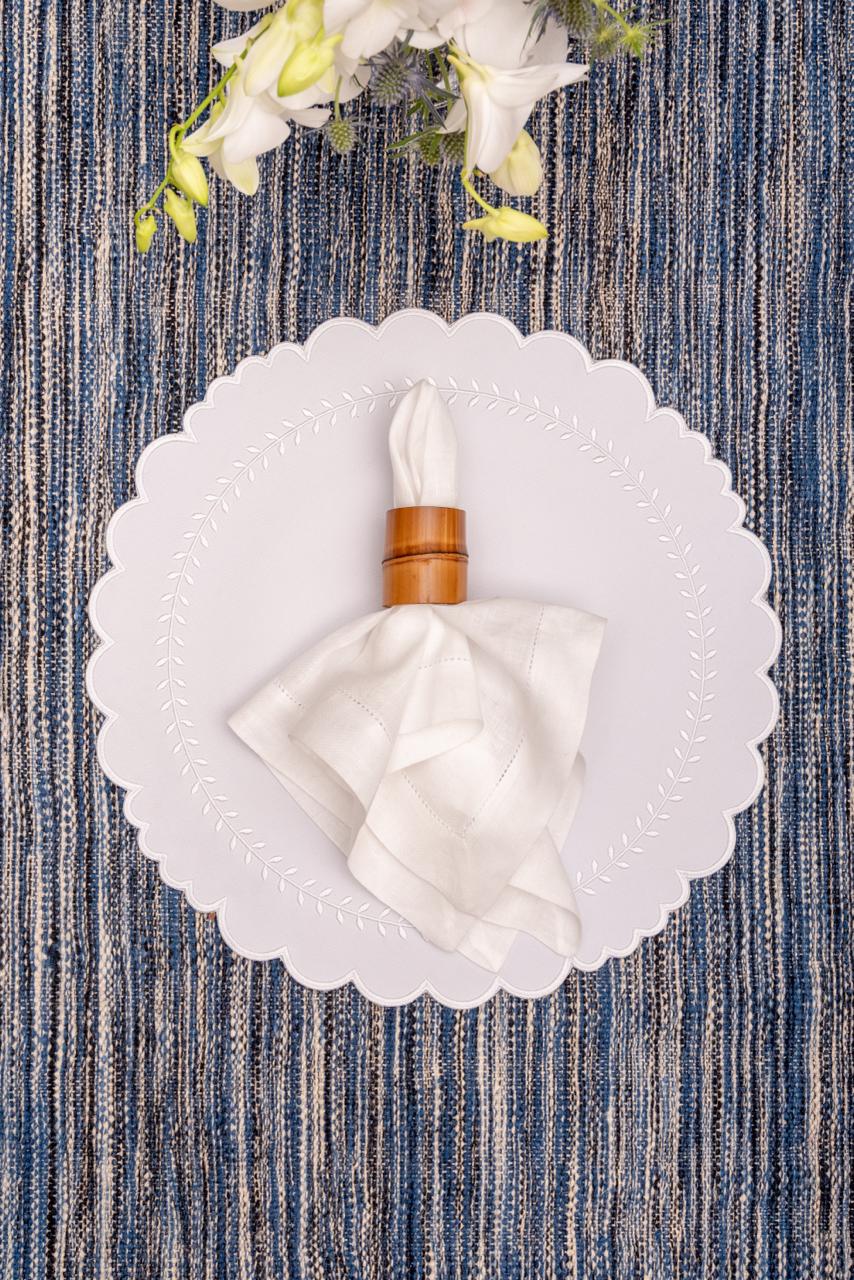 White Arrow Impermeable Placemat