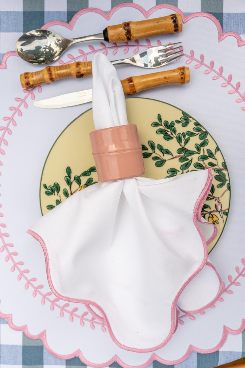 Pink Trim Wave Napkin